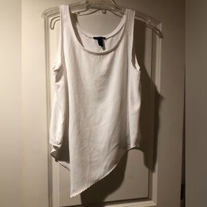 Women’s white tank top blouse size large
